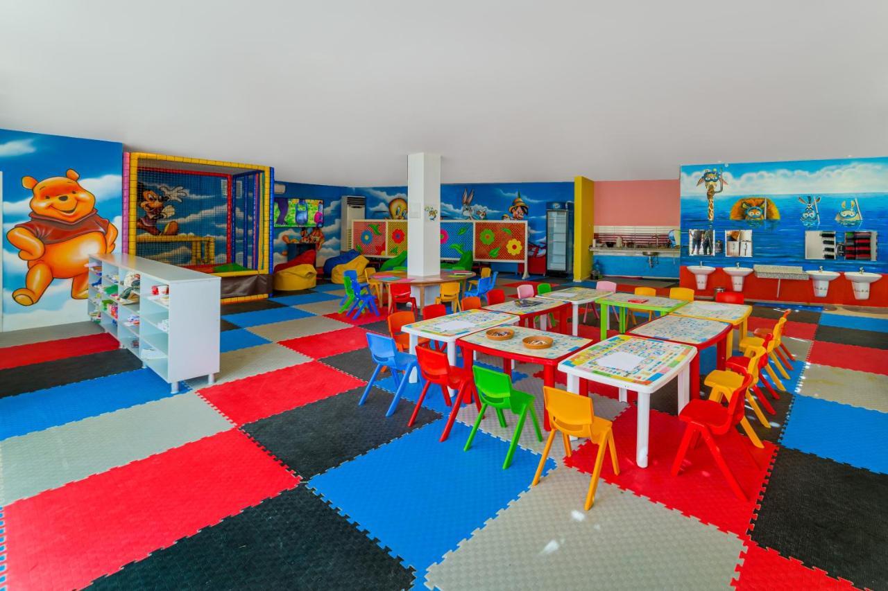 אוקורקאלאר Justiniano Deluxe Resort מראה חיצוני תמונה