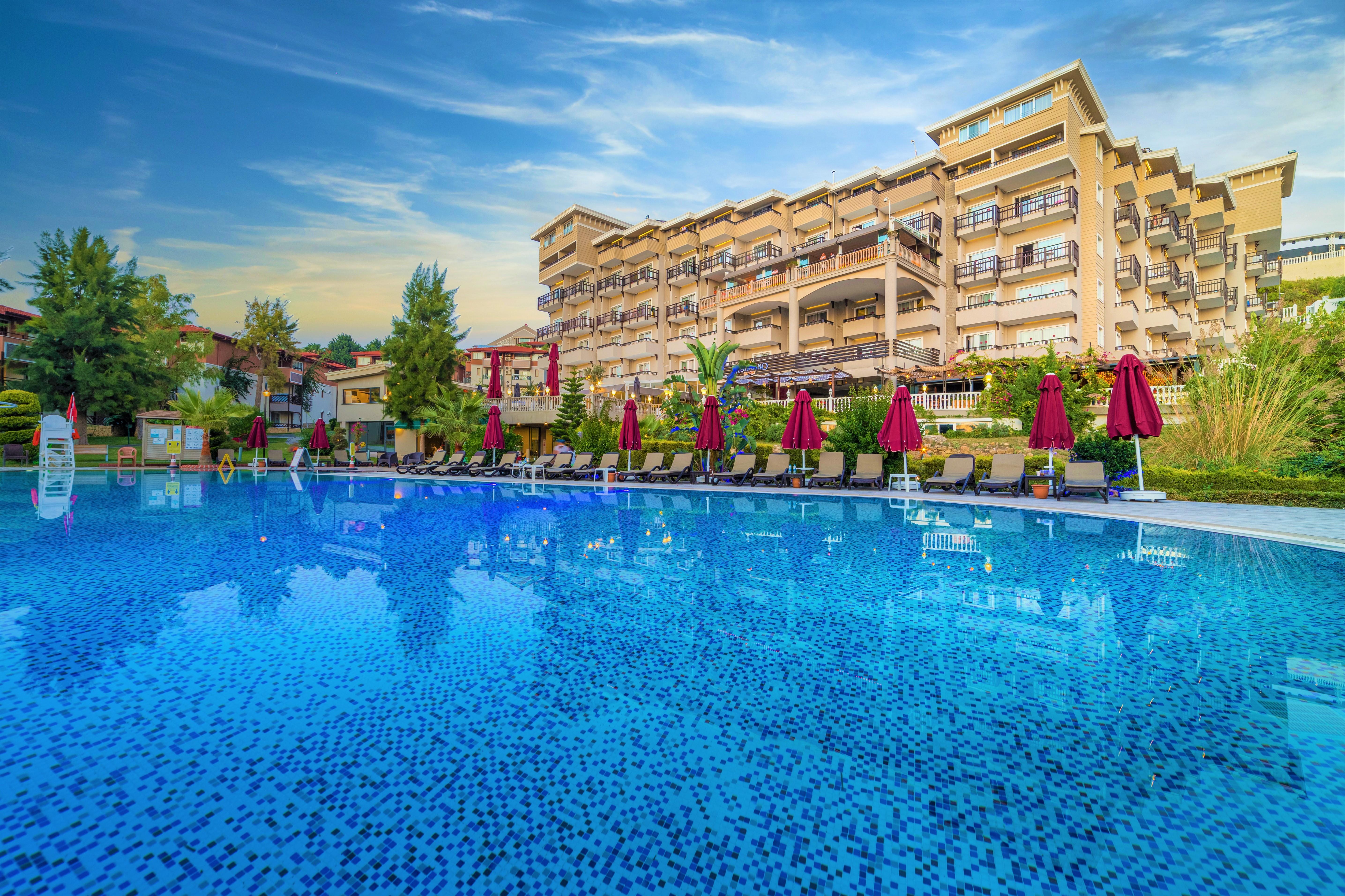 אוקורקאלאר Justiniano Deluxe Resort מראה חיצוני תמונה