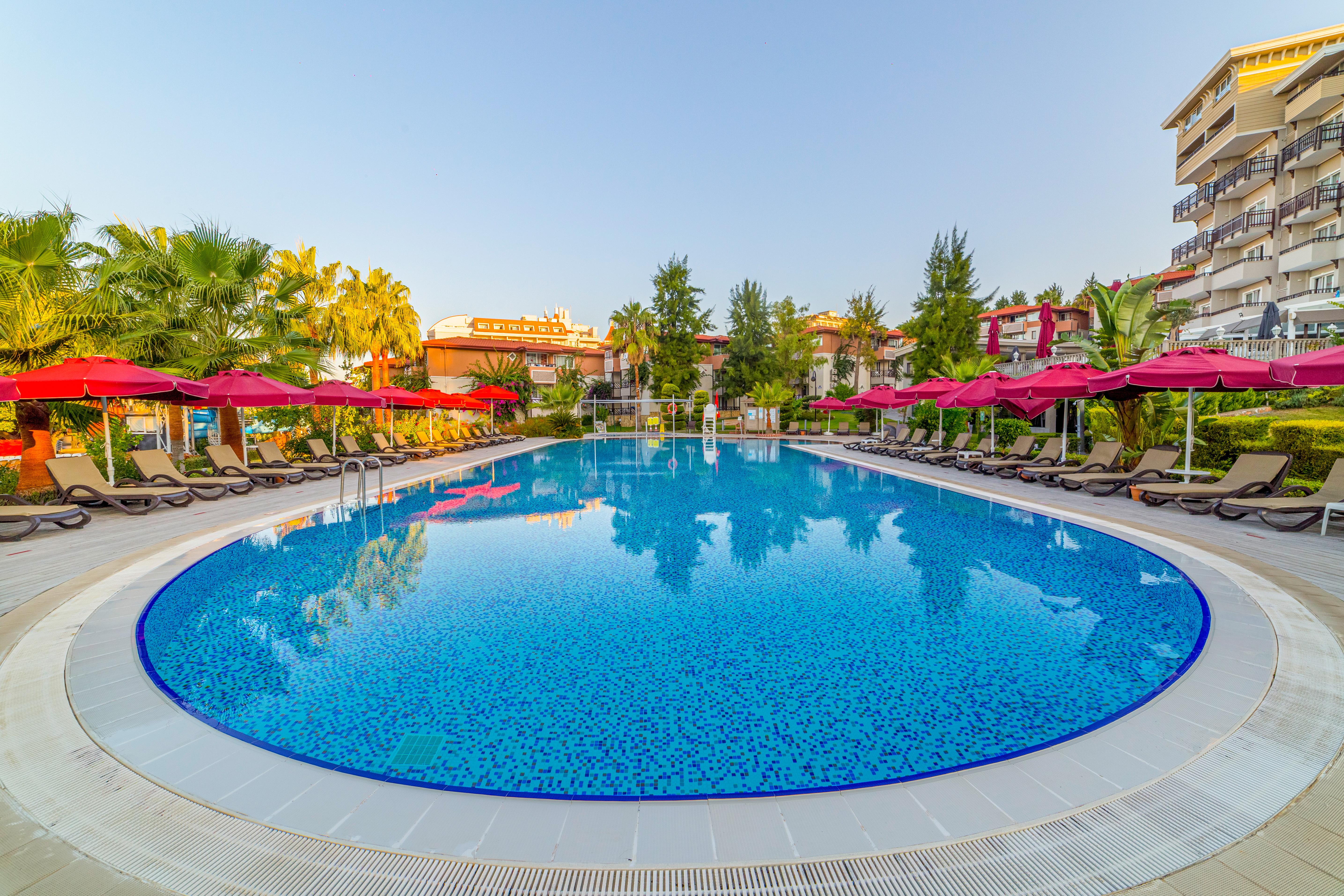 אוקורקאלאר Justiniano Deluxe Resort מראה חיצוני תמונה