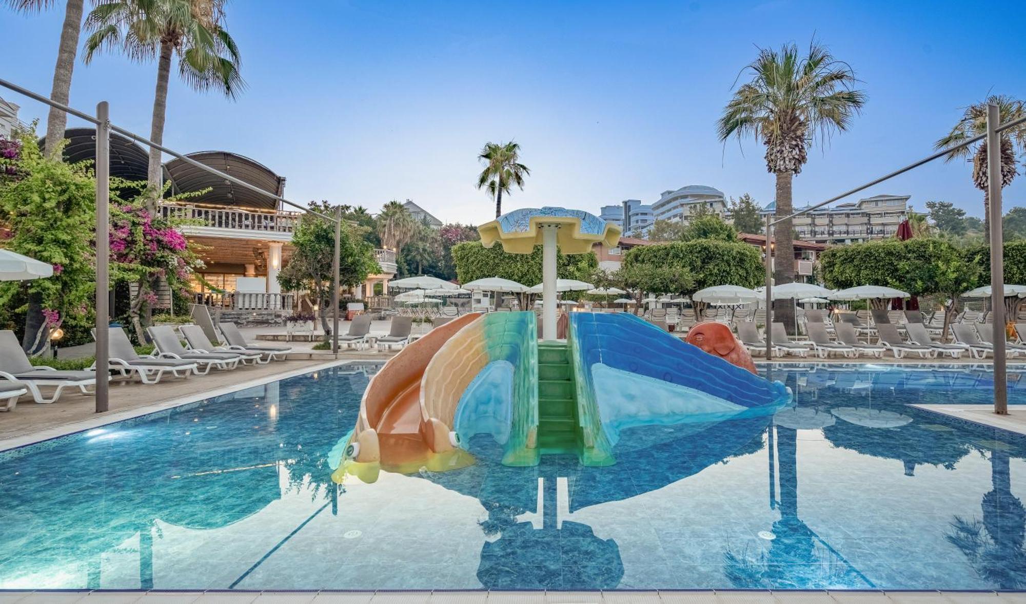אוקורקאלאר Justiniano Deluxe Resort מראה חיצוני תמונה